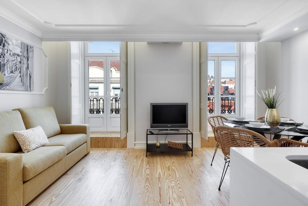 Lisbon Beautiful 2 Bedroom Apartment With Views In Rua Augusta Lisboa Екстериор снимка